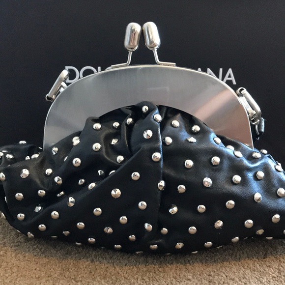 Purse - Picture 1 of 3